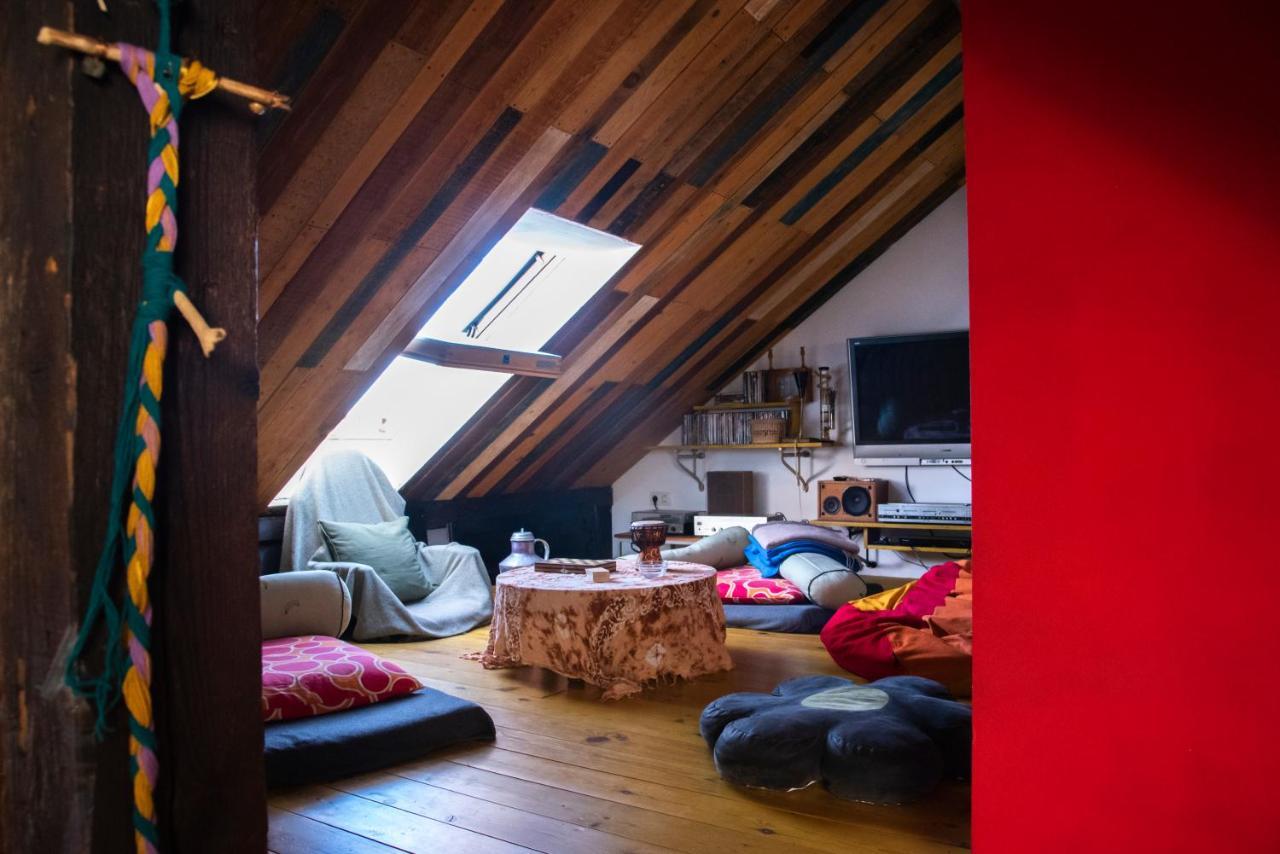 Hostel Nest