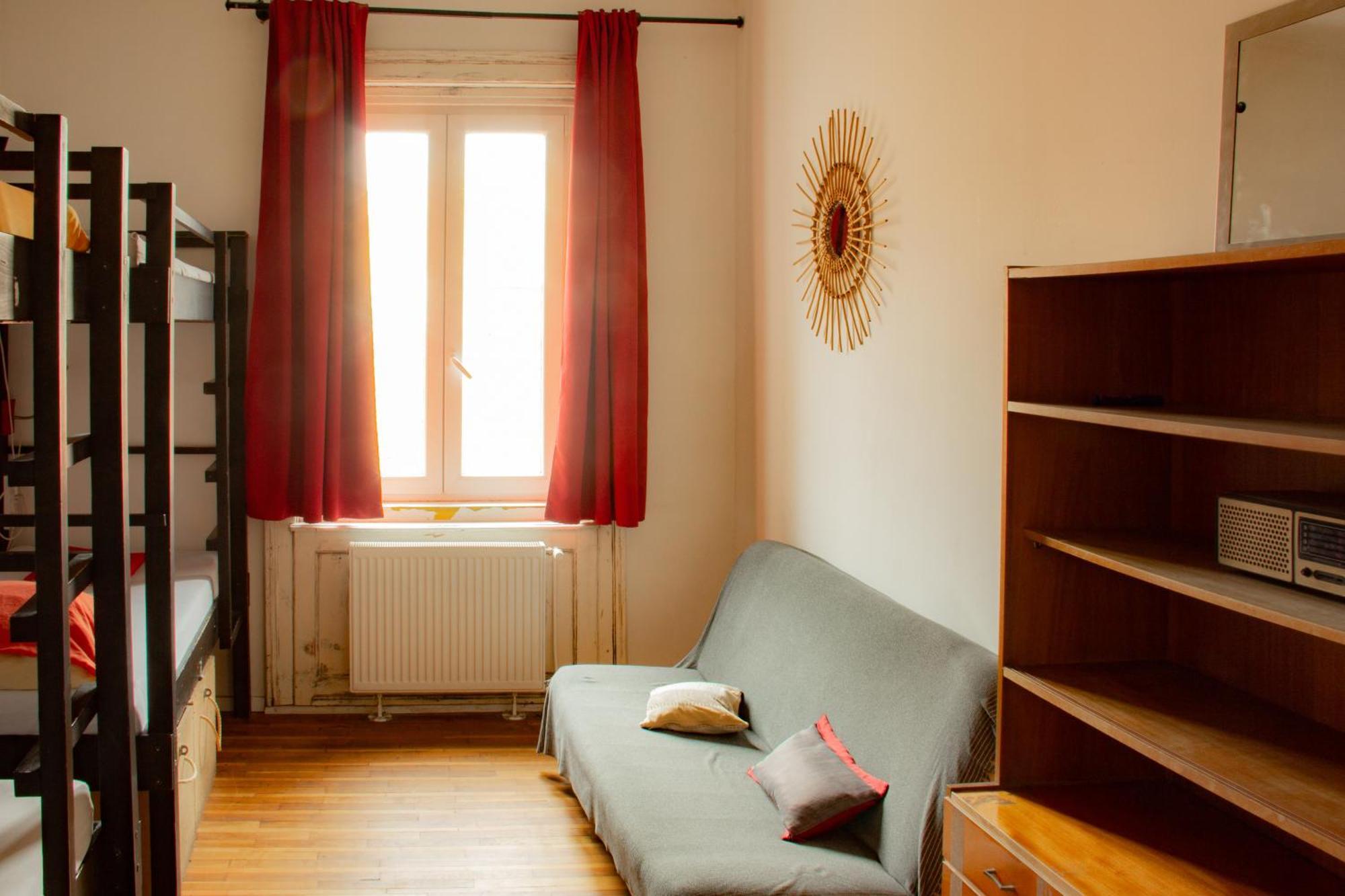 Nest Hostel *