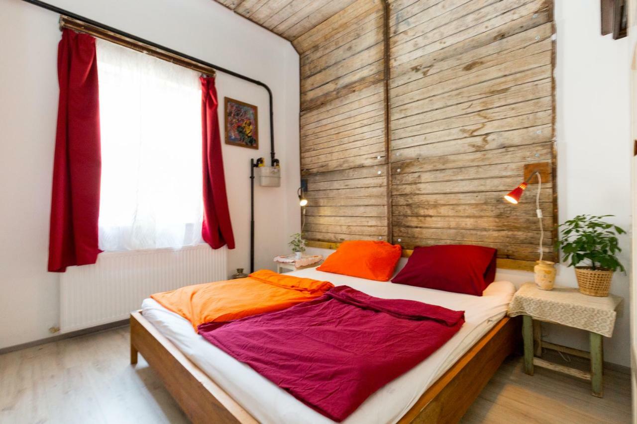 Nest Hostel